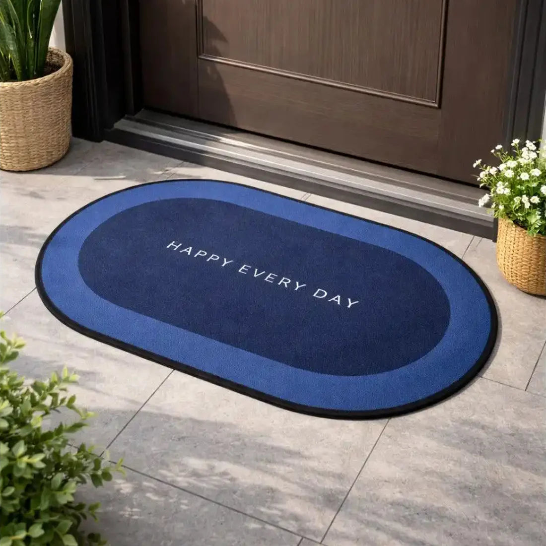 Bathroom Floor Mat – Fast Absorbing & Non-Slip Oval Bath Mat (58 × 37 cm)